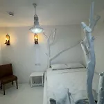 فندق 1881 *