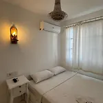 1881 Otel *