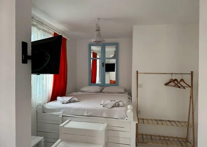 1881 Hotel *